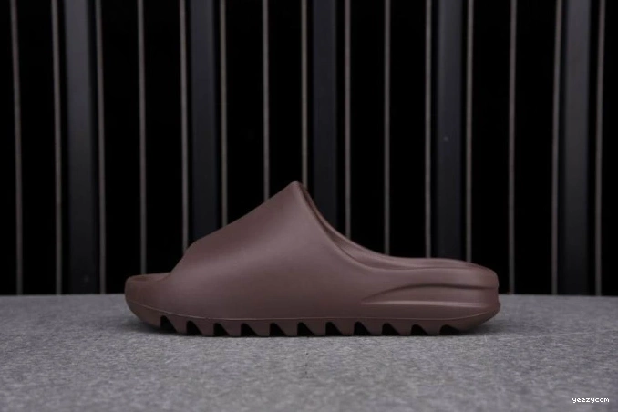 Yeezy Slide Soot Adidas G55495 0930
